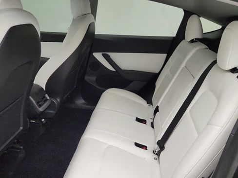 Used 2021 Tesla Model Y Long Range AWD/4WD image 25