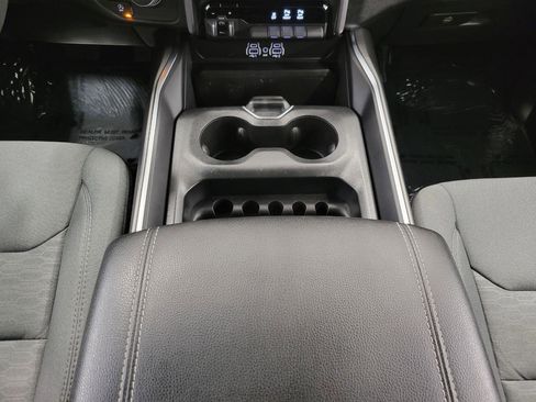 Used 2025 RAM 1500 Big Horn AWD/4WD image 16