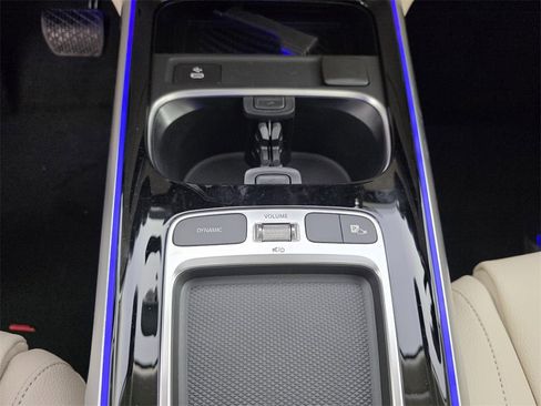 New 2026 Mercedes-Benz GLB 250 image 17
