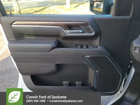 Used 2025 Chevrolet Silverado 2500 LT w/ Convenience Package image 20