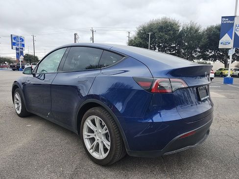 Used 2021 Tesla Model Y Long Range image 5