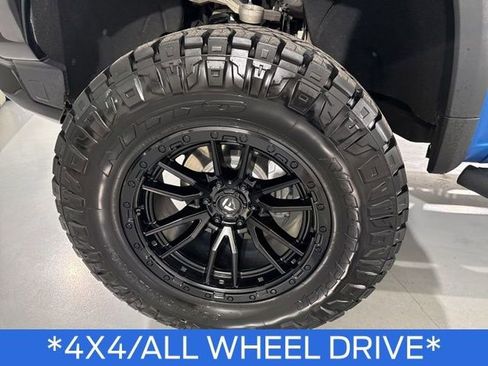 Used 2023 Chevrolet Silverado 1500 ZR2 image 6