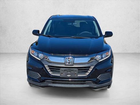 Used 2022 Honda HR-V LX image 2