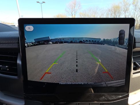 Used 2024 Ford Expedition Max XLT image 22