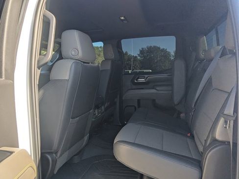 Used 2022 Chevrolet Silverado 1500 ZR2 w/ Technology Package image 13