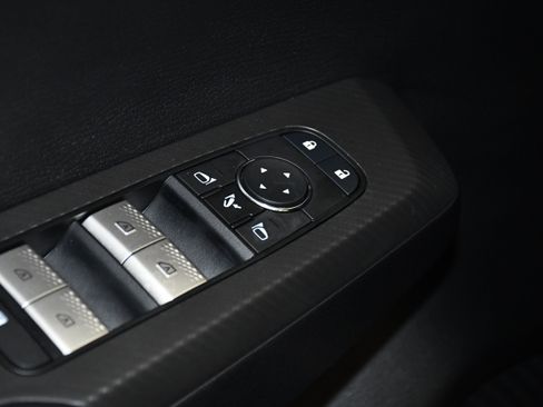 Used 2025 Mitsubishi Outlander SEL image 33