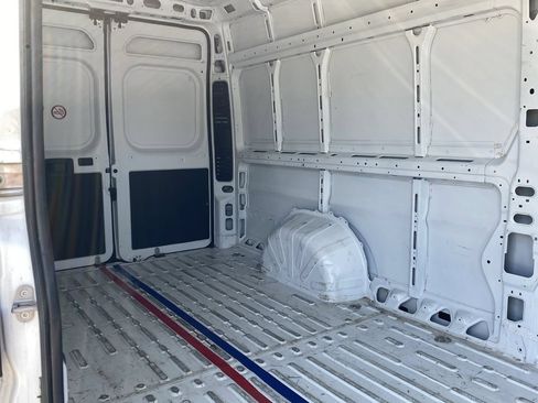 Used 2025 RAM ProMaster 3500 w/ Convenience Group FWD image 13
