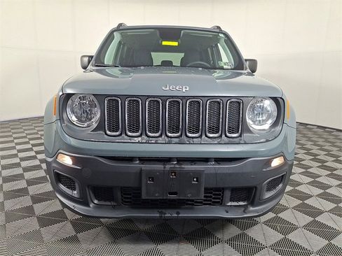 Used 2018 Jeep Renegade Sport w/ Power & Air Group image 5