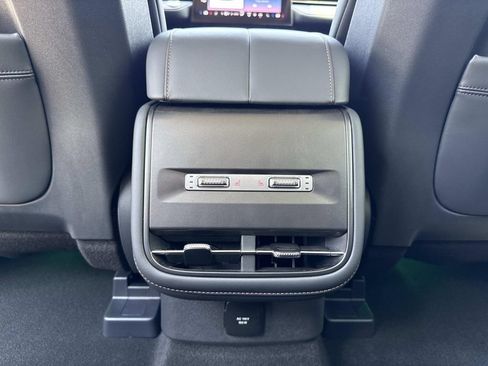 New 2026 Lincoln Nautilus Premier w/ Equipment Group 102A AWD/4WD image 15