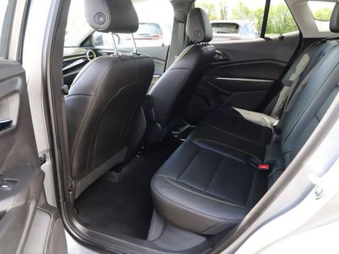 Used 2025 Chevrolet Trax ACTIV w/ Driver Confidence Package image 18