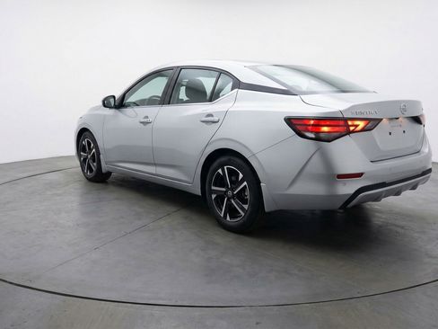 Used 2025 Nissan Sentra SV FWD image 6