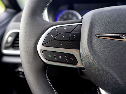 New 2026 Chrysler Pacifica Limited FWD image 14