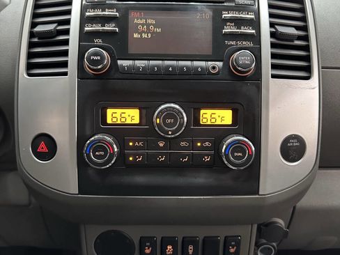 Used 2014 Nissan Frontier SV w/ SV Value Truck Package image 28