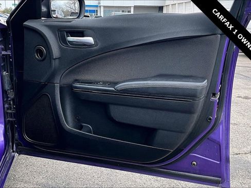 Used 2018 Dodge Charger SXT w/ Blacktop Package image 26