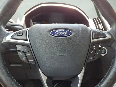 Used 2017 Ford Edge SEL w/ Equipment Group 201A AWD/4WD image 22
