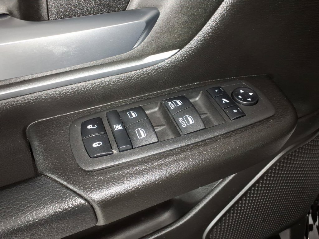 Used 2023 RAM 1500 Big Horn AWD/4WD image 15