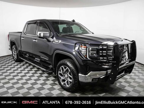 Used 2022 GMC Sierra 1500 SLT w/ SLT Premium Plus Package AWD/4WD image 1
