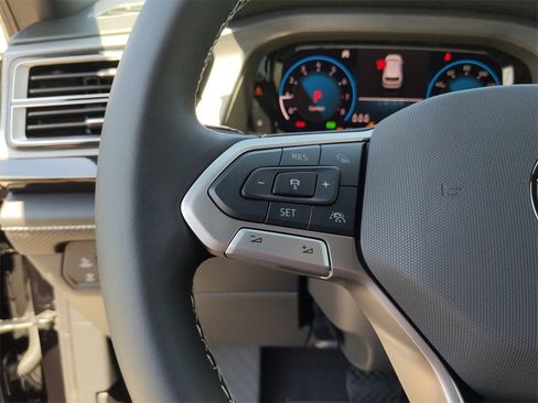 New 2025 Volkswagen Atlas Cross Sport SE image 37