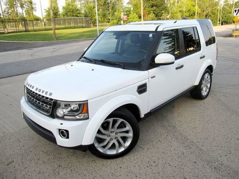 Used 2014 Land Rover LR4 HSE image 4