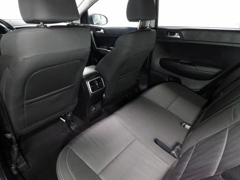 Used 2022 Kia Sportage LX image 10