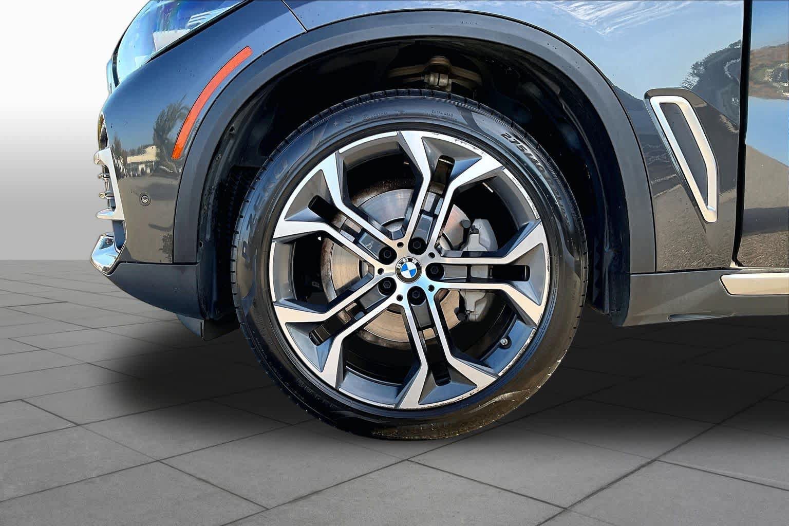 Used 2022 BMW X5 sDrive40i w/ Premium Package RWD image 10