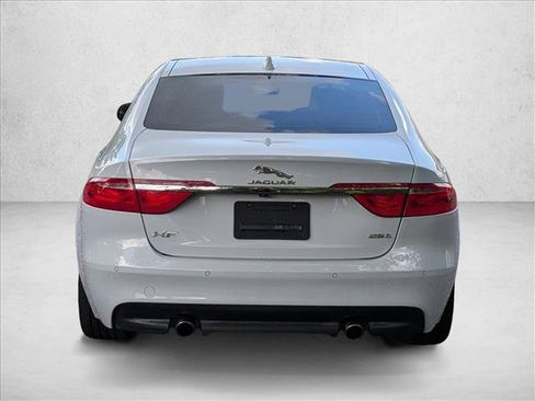 Used 2020 Jaguar XF Premium RWD image 7