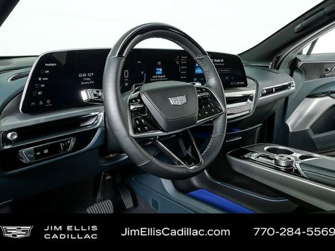 Certified 2024 Cadillac Lyriq Luxury w/ Nappa Leather Package image 4