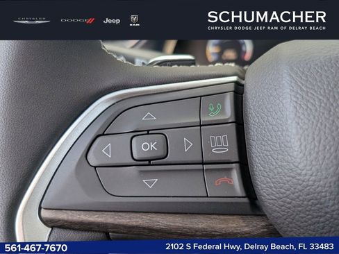 New 2026 Jeep Grand Cherokee Limited w/ Luxury Tech Group II AWD/4WD image 22