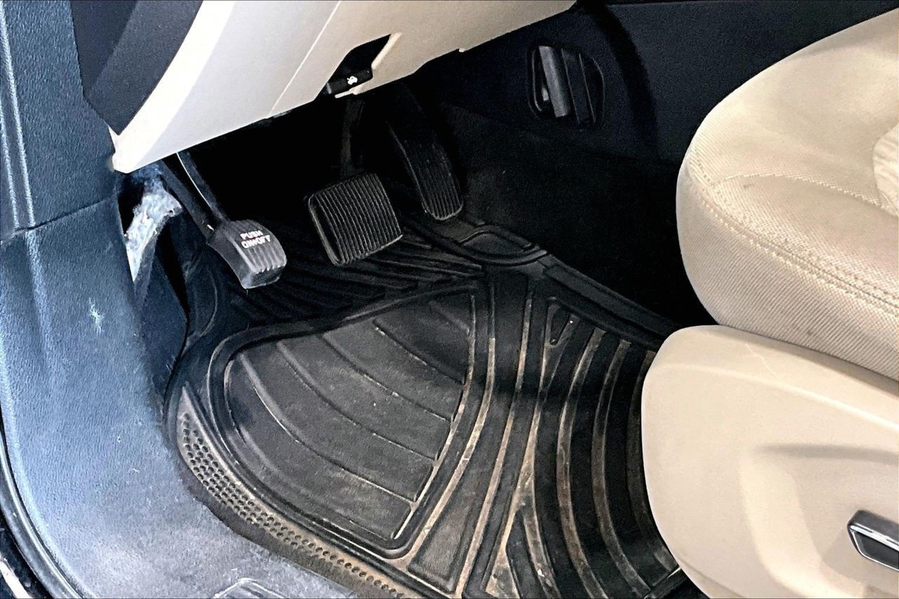 Used 2018 Ford Explorer FWD image 20