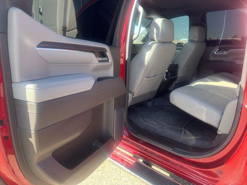 Used 2025 GMC Sierra 1500 SLT w/ SLT Premium Package AWD/4WD image 15