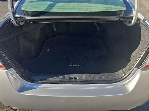 Used 2014 Nissan Altima 2.5 SV image 24