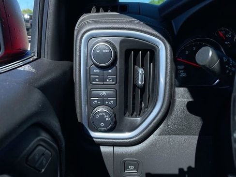 Used 2021 Chevrolet Silverado 1500 LT w/ Convenience Package II AWD/4WD image 18