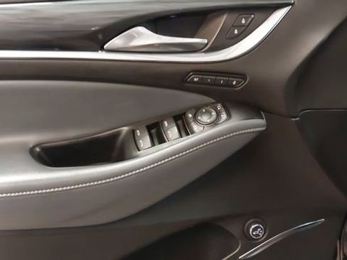 Used 2024 Buick Enclave Premium AWD/4WD image 20