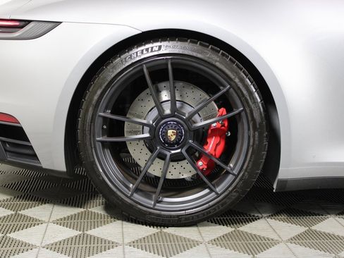 Used 2022 Porsche 911 Carrera 4 GTS image 39