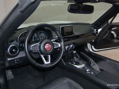Used 2017 FIAT 124 Spider Lusso image 15