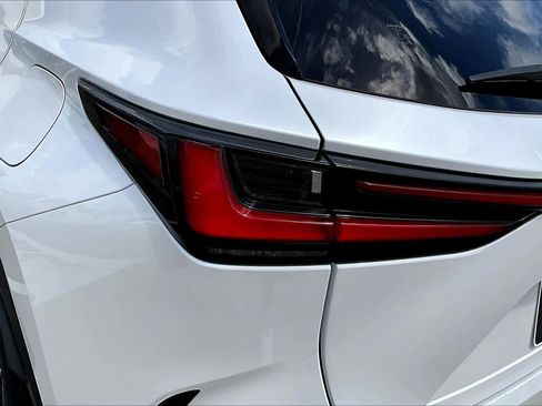 Used 2024 Lexus NX 250 FWD image 37