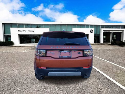 Used 2018 Land Rover Discovery Sport HSE image 7