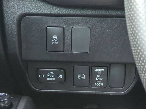 Used 2023 Toyota Tacoma TRD Off-Road w/ Black Out Package (TMS) AWD/4WD image 17