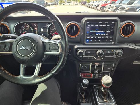 Used 2021 Jeep Gladiator Mojave AWD/4WD image 10