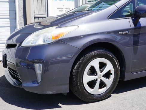 Used 2013 Toyota Prius Three FWD image 19