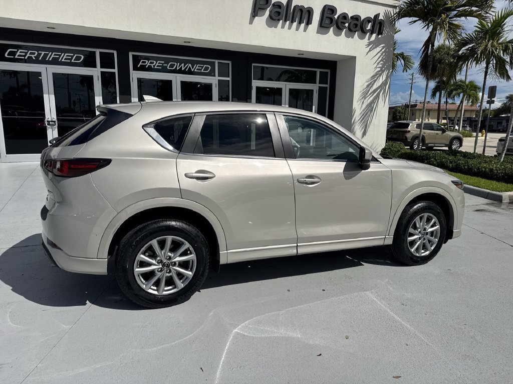 Used 2024 MAZDA CX-5 AWD 2.5 S w/ Select Package image 4