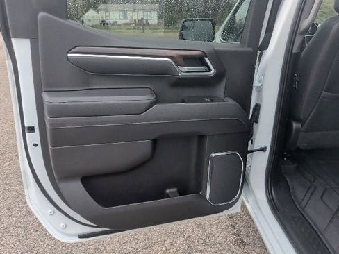 Certified 2025 GMC Sierra 1500 SLT AWD/4WD image 11
