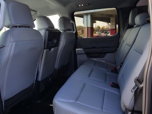 Used 2024 Ford F350 XL RWD image 16