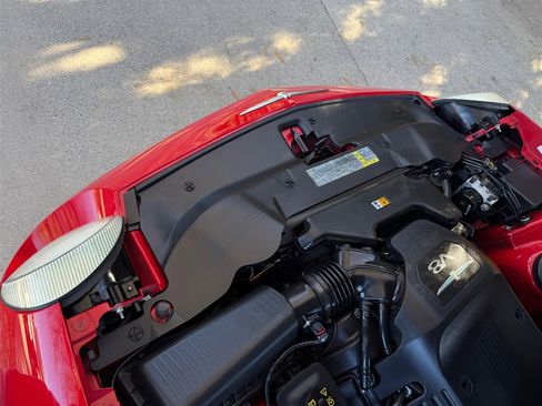 Used 2004 Ford Thunderbird image 70