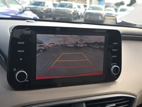 Certified 2023 Hyundai Santa Fe SE image 12