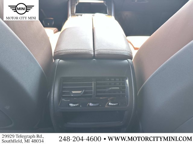 Used 2024 BMW X5 xDrive40i w/ M Sport Package AWD/4WD image 17