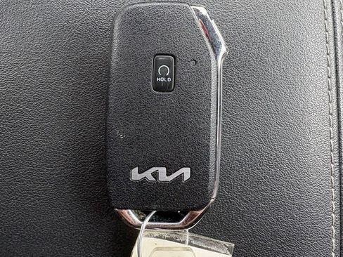 Used 2023 Kia Seltos SX w/ SX Sunroof Package AWD/4WD image 29