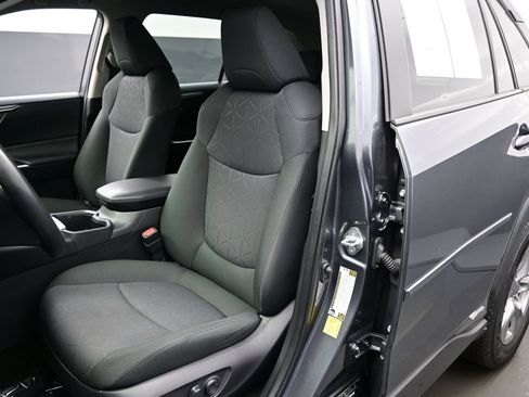 Used 2023 Toyota RAV4 XLE w/ XLE Grade Weather Package AWD/4WD image 12