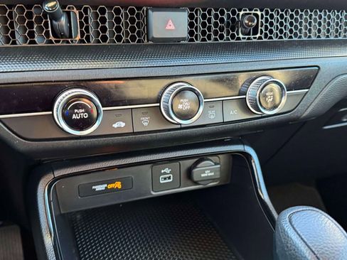 Used 2025 Honda CR-V LX image 28