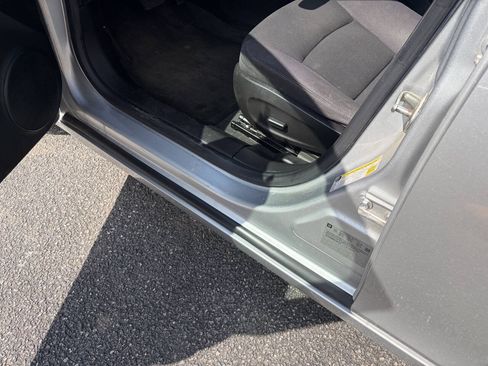Used 2014 Chevrolet Cruze LT FWD image 11